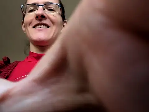 Milky hairy mommy online show from March 13, 7:42 am