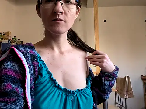 Milky hairy mommy online show from March 5, 7:16 am