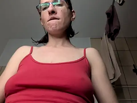 Milky hairy mommy online show from November 9, 8:46 pm