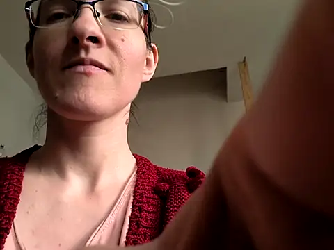 Milky hairy mommy online show from March 16, 10:22 am