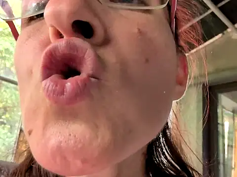 Milky hairy mommy online show from September 24, 2:34 pm