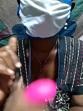 Snapshot of Tamil--Rani chatting on November 20, 1:34 pm Tamil--Rani online show from November 20, 1:34 pm