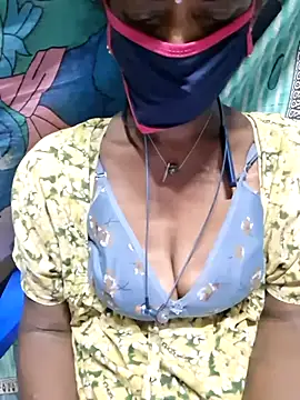 Snapshot of Tamil--Rani chatting on October 13, 3:13 pm Tamil--Rani online show from October 13, 3:13 pm