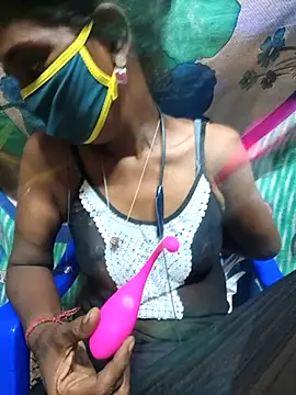 Snapshot of Tamil--Rani chatting on September 15, 2:06 pm Tamil--Rani online show from September 15, 2:06 pm