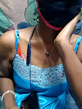 Snapshot of Tamil--Rani chatting on November 2, 1:27 pm Tamil--Rani online show from November 2, 1:27 pm