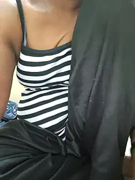 Snapshot of Tamil--Rani chatting on February 23, 7:49 pm Tamil--Rani online show from February 23, 7:49 pm