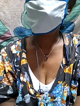 Snapshot of Tamil--Rani chatting on November 17, 2:43 pm Tamil--Rani online show from November 17, 2:43 pm