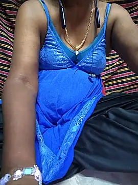 Snapshot of Tamil--Rani chatting on March 4, 10:02 am Tamil--Rani online show from March 4, 10:02 am