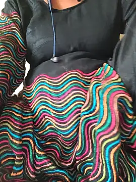 Snapshot of Tamil--Rani chatting on February 18, 9:43 am Tamil--Rani online show from February 18, 9:43 am