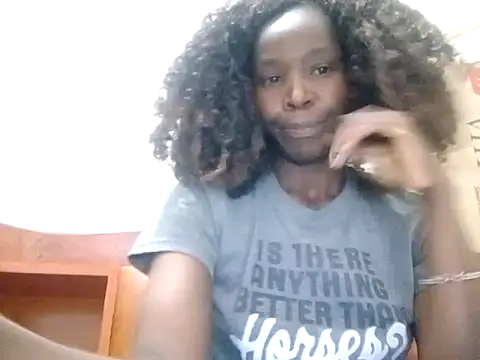 Snapshot of Claris2 chatting on October 27, 6:53 pm Claris2 online show from October 27, 6:53 pm