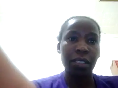 Snapshot of Claris2 chatting on November 3, 7:06 pm Claris2 online show from November 3, 7:06 pm