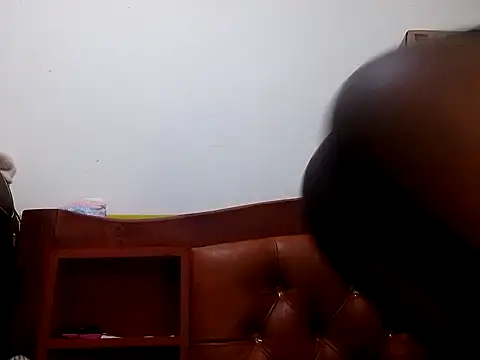 Snapshot of Claris2 chatting on October 5, 7:15 pm Claris2 online show from October 5, 7:15 pm