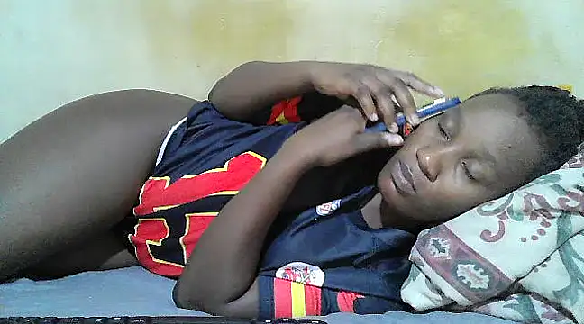 Snapshot of juiccypussy chatting on March 19, 5:30 am juiccypussy online show from March 19, 5:30 am