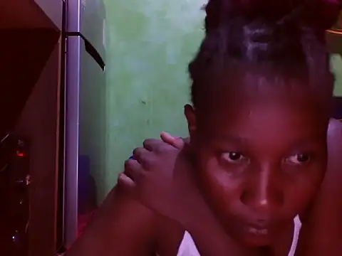 Snapshot of juiccypussy chatting on January 13, 6:28 am juiccypussy online show from January 13, 6:28 am