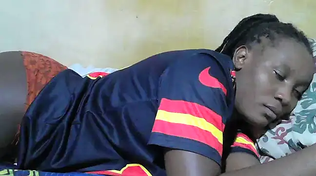 Snapshot of juiccypussy chatting on March 18, 6:17 pm juiccypussy online show from March 18, 6:17 pm