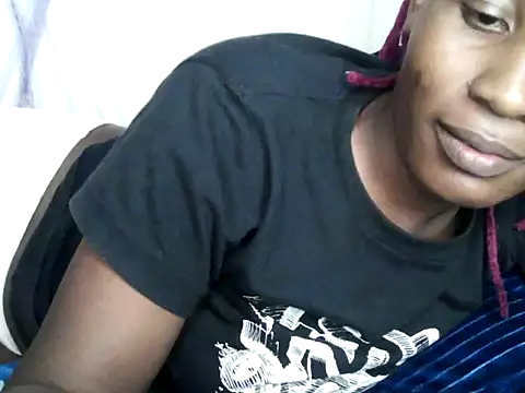 juiccypussy online show from March 25, 5:45 pm