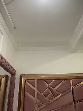 Britanymooree online show from April 17, 7:28 pm