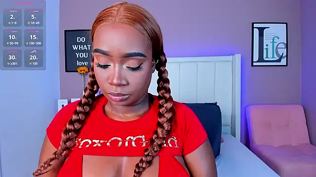 Britanymooree online show from September 24, 7:42 pm