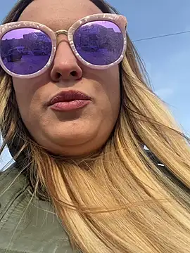 OlgaBuzzz online show from March 5, 8:54 am