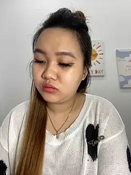 Snapshot of Odette68 chatting on November 8, 12:14 am Odette68 online show from November 8, 12:14 am