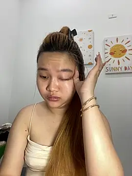 Odette68 online show from April 7, 12:45 am