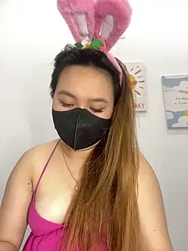 Snapshot of Odette68 chatting on October 25, 8:24 am Odette68 online show from October 25, 8:24 am