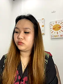 Snapshot of Odette68 chatting on November 16, 6:51 am Odette68 online show from November 16, 6:51 am