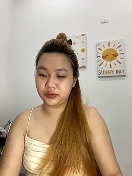 Odette68 online show from April 6, 5:30 am