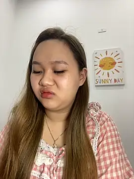 Snapshot of Odette68 chatting on November 21, 9:52 am Odette68 online show from November 21, 9:52 am