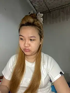 Odette68 online show from May 18, 11:31 pm