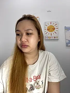 Odette68 online show from March 10, 11:31 pm