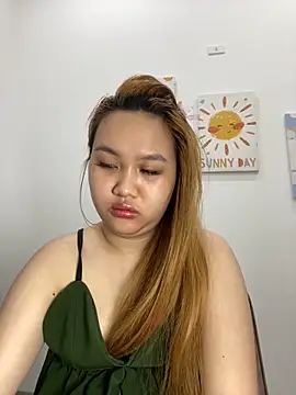 Odette68 online show from March 18, 12:25 am