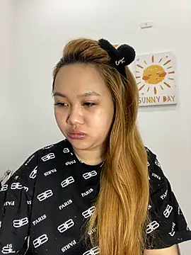 Odette68 online show from March 12, 12:38 am