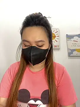 Snapshot of Odette68 chatting on October 27, 6:03 am Odette68 online show from October 27, 6:03 am