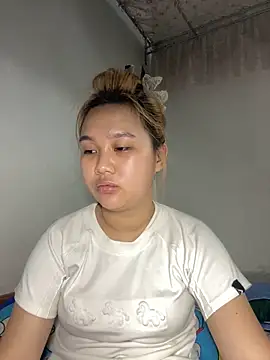 Odette68 online show from May 27, 1:57 am