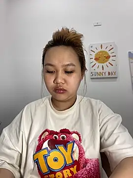 Odette68 online show from March 17, 4:59 am