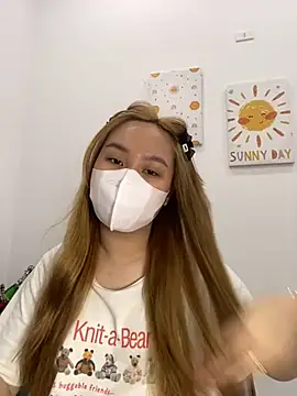 Odette68 online show from April 15, 1:33 am