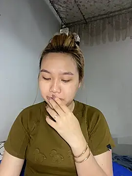 Odette68 online show from May 18, 12:11 am