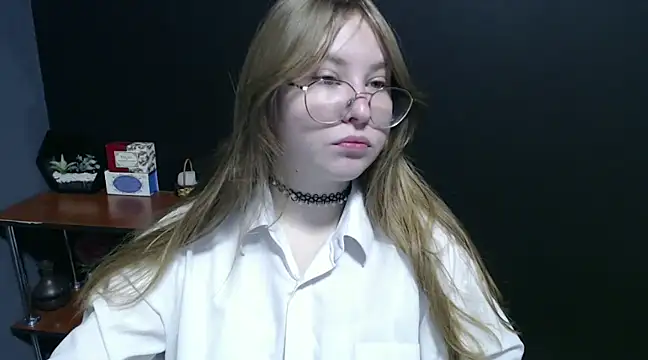 Snapshot of lady_minx chatting on January 27, 7:14 am lady minx online show from January 27, 7:14 am