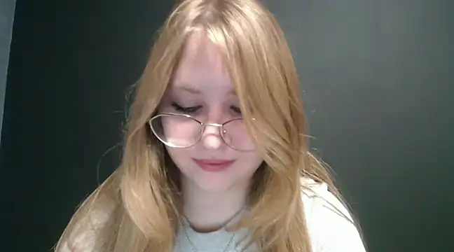 Snapshot of lady_minx chatting on January 20, 7:47 am lady minx online show from January 20, 7:47 am
