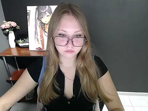 Snapshot of lady_minx chatting on September 17, 6:37 am lady minx online show from September 17, 6:37 am
