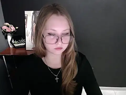 Snapshot of lady_minx chatting on October 7, 6:36 am lady minx online show from October 7, 6:36 am