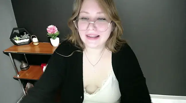 Snapshot of lady_minx chatting on February 14, 10:38 am lady minx online show from February 14, 10:38 am