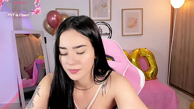 Veronica isaza   online show from October 24, 12:37 pm