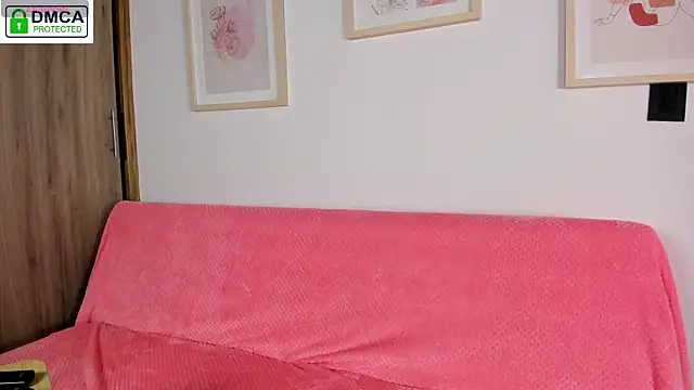 Snapshot of Veronica_isaza__ chatting on April 27, 12:58 pm Veronica isaza online show from April 27, 12:58 pm