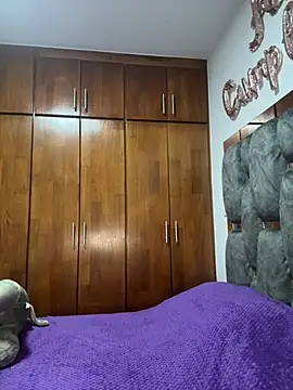 Veronica isaza   online show from February 14, 7:30 am