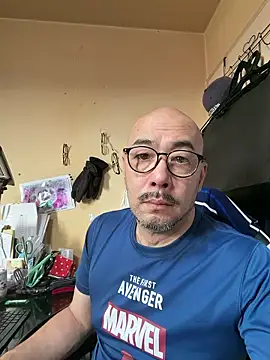 tsugu1105 online show from June 11, 10:40 pm