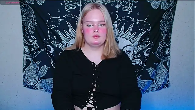 rozzhaos8 online show from March 7, 3:50 pm