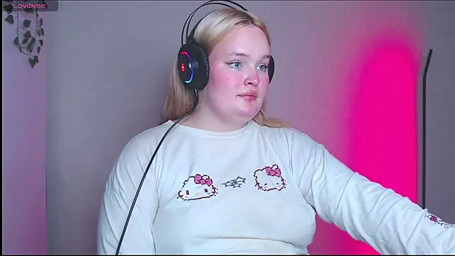 rozzhaos8 online show from October 24, 3:33 pm