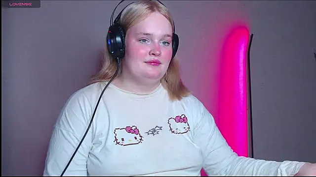 rozzhaos8 online show from October 31, 5:20 pm